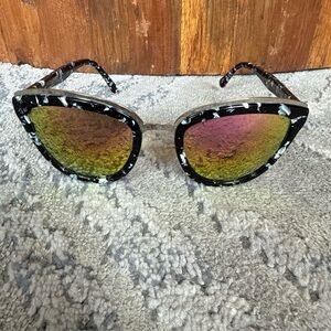 DIFF Eyewear ROSE Sunglasses Cat Eye Black White Frames Only Lenses Scratched